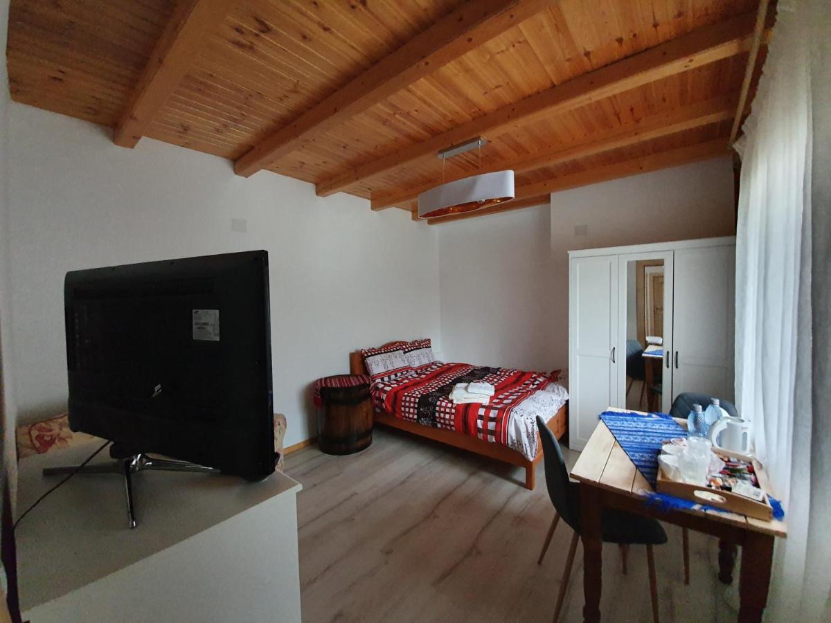 Casa Axa 호텔 Paraul Carjei 외부 사진