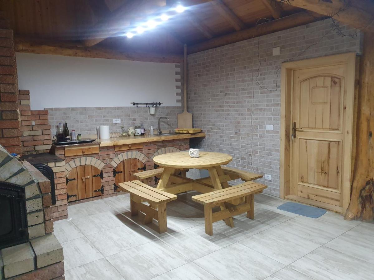 Casa Axa 호텔 Paraul Carjei 외부 사진